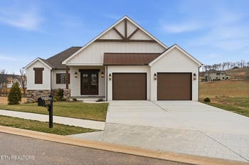 5296 Old Club Rd, Loudon, TN 37774