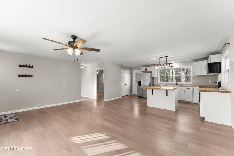 53 Takesa Dr, Crossville, TN 38555