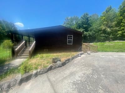530 Peavler Ln, Rutledge, TN 37861