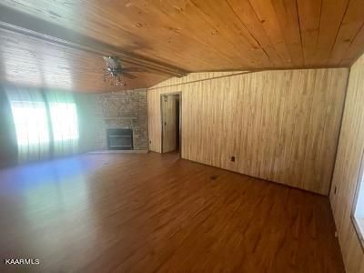 530 Peavler Ln, Rutledge, TN 37861
