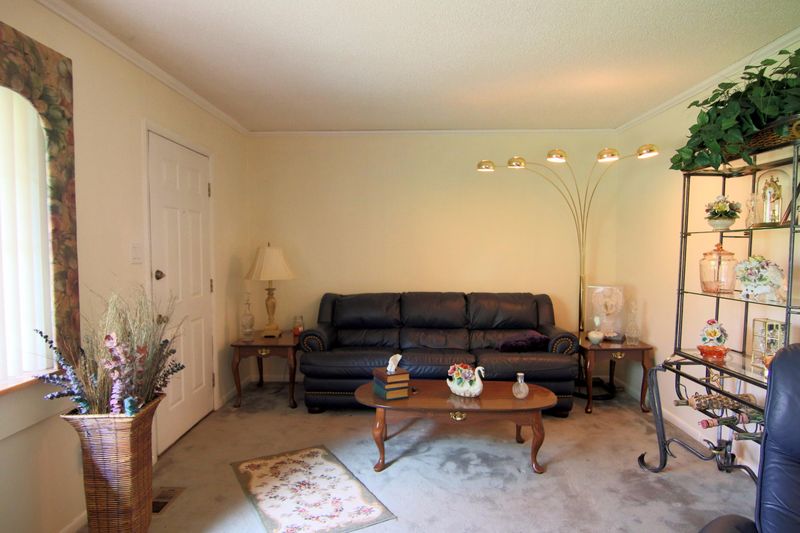 5300 Kohlmier Rd, Knoxville, TN 37912