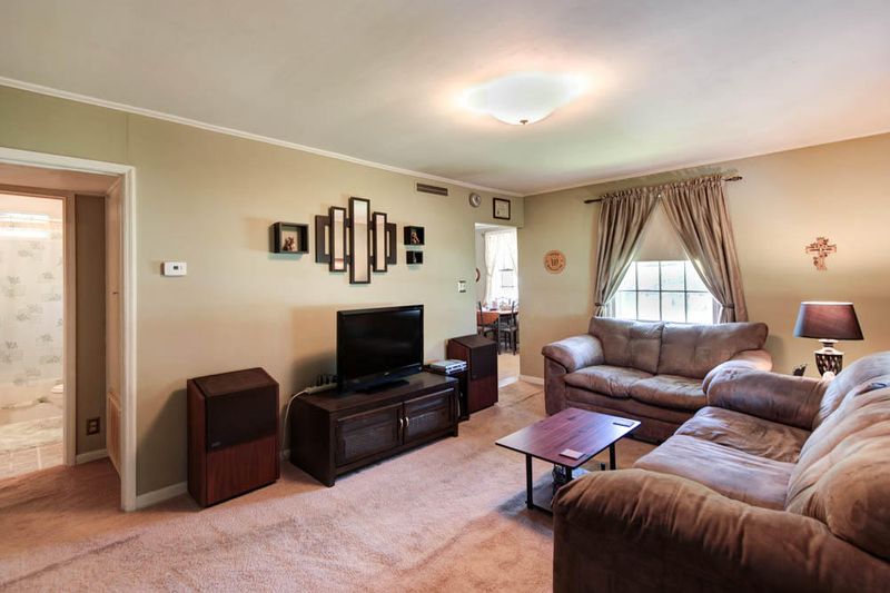 5300 Villa Rd, Knoxville, TN 37918