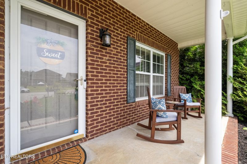 5301 Castle Pines Ln, Knoxville, TN 37920
