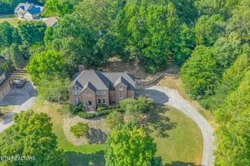 5305 Beverly Oaks Dr, Knoxville, TN 37918