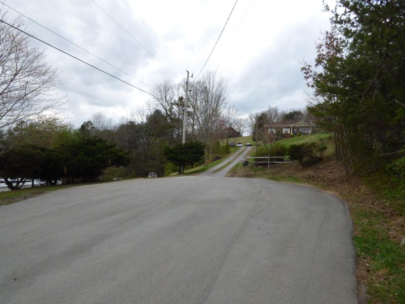 531 Academy St, Maynardville, TN 37807