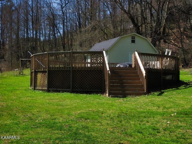 531 Indian Mountain Rd, Jellico, TN 37762