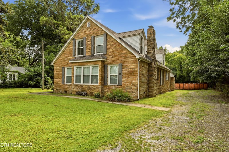 531 N Tellico St, Madisonville, TN 37354