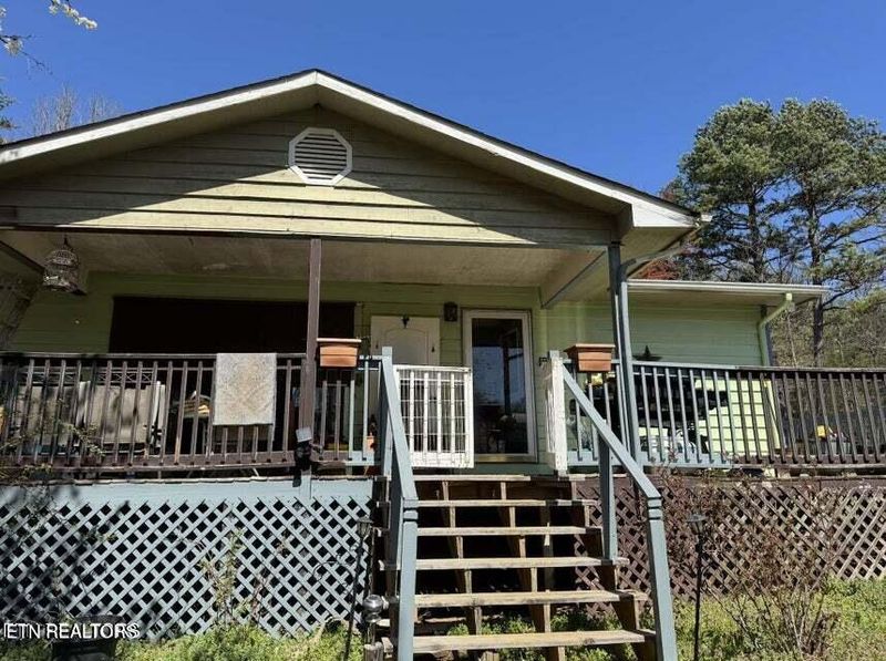 531 Reagan Valley Rd, Tellico Plains, TN 37385