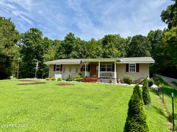531 Winona Rd, Huntsville, TN 37756