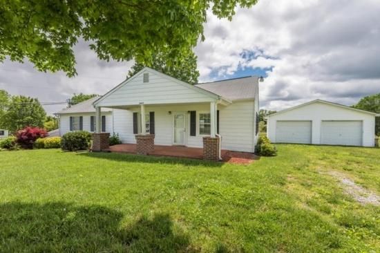 5311 Jones Rd, Knoxville, TN 37918