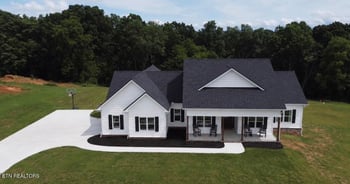 5316 Old Niles Ferry Rd, Maryville, TN 37801