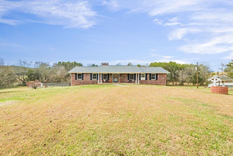 5317 Roberts Rd, Corryton, TN 37721
