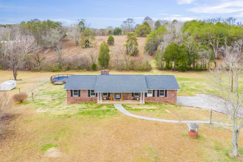 5317 Roberts Rd, Corryton, TN 37721