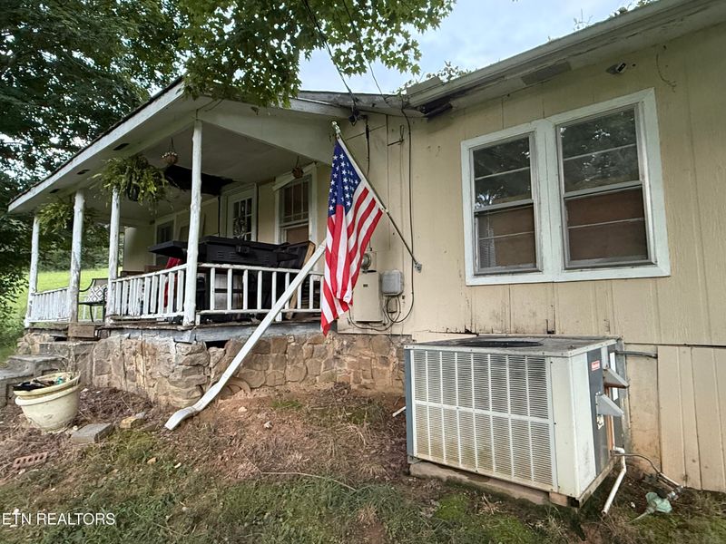 532 Harless Rd, Corryton, TN 37721