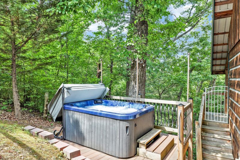 532 Hideaway Ridge Cir, Sevierville, TN 37862