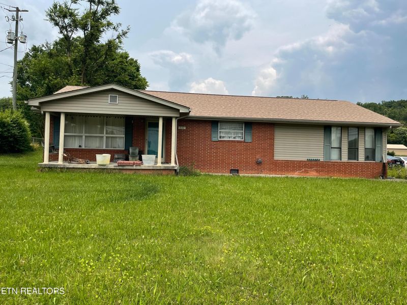 532 John Deere Dr, Maynardville, TN 37807