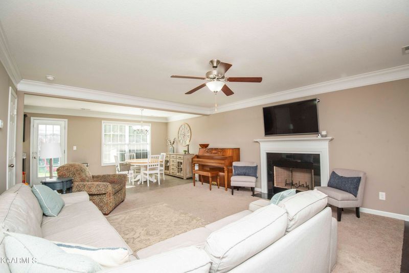 532 Trainmaster Dr, Maryville, TN 37804