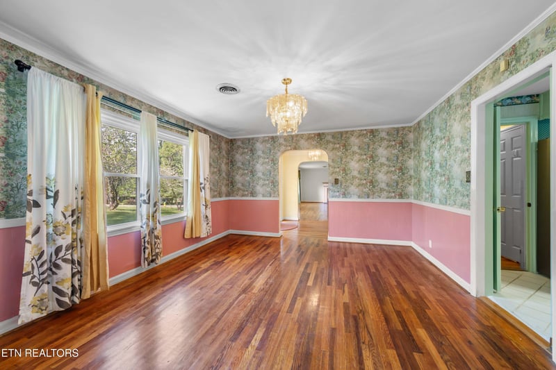 5320 E Sunset Rd, Knoxville, TN 37914