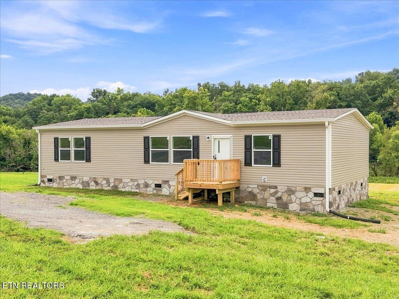 5320 Rutledge Pike, Rutledge, TN 37861