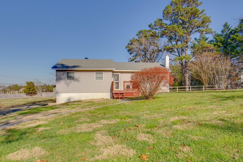 5320 Shipe Rd, Corryton, TN 37721