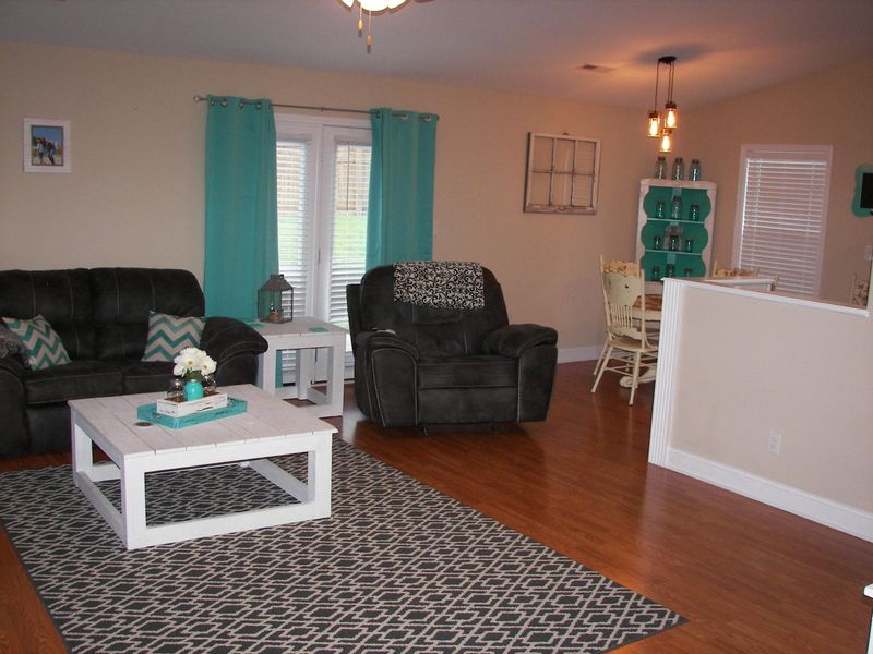 5321 Golden Eagle Ln, Corryton, TN 37721