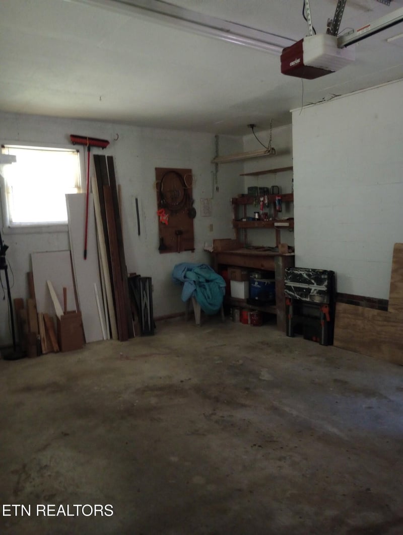 5321 Pawnee Rd, Crossville, TN 38572