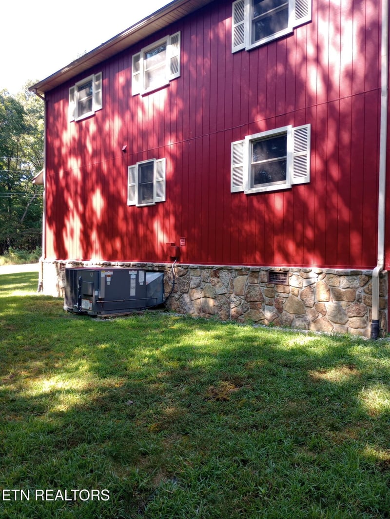 5321 Pawnee Rd, Crossville, TN 38572