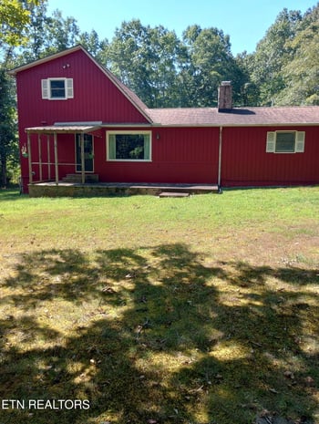5321 Pawnee Rd, Crossville, TN 38572