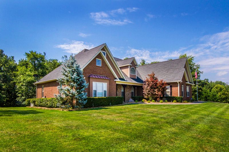 5322 Three Bars Ln, Seymour, TN 37865