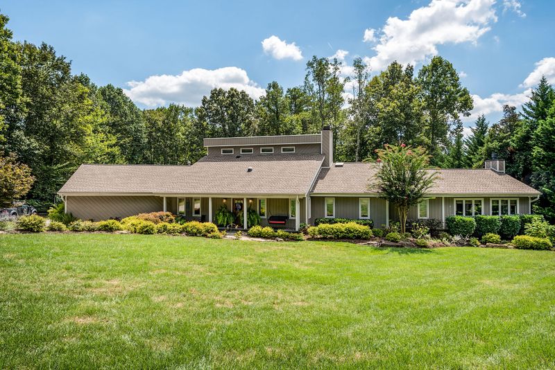 5324 Turtle Point Ln, Knoxville, TN 37919