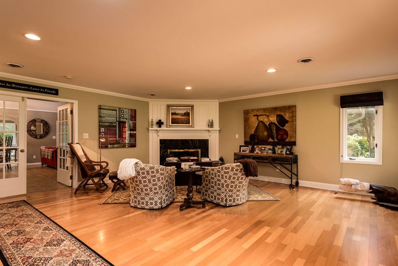 5324 Turtle Point Ln, Knoxville, TN 37919