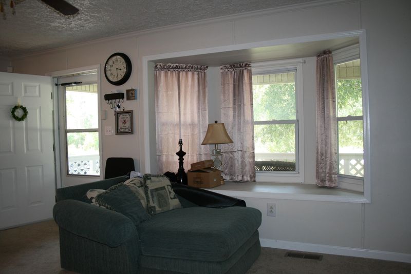 533 Blair Rd, Harriman, TN 37748
