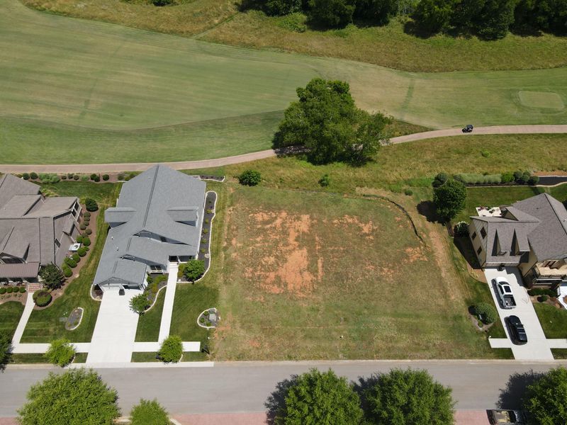 533 Bobcat Run Dr, Loudon, TN 37774