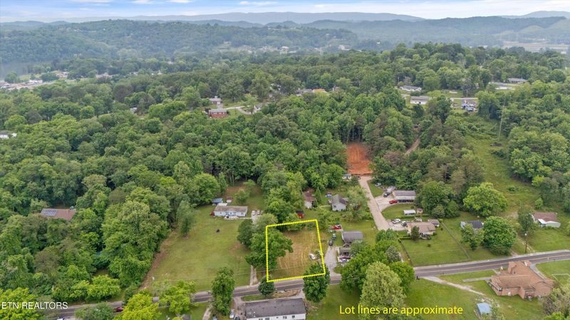 533 Greenwood St #s, Kingston, TN 37763