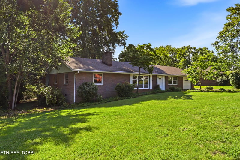 5330 NE Lavesta Rd, Knoxville, TN 37918
