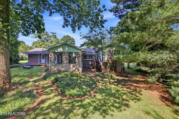 5330 NE Lavesta Rd, Knoxville, TN 37918