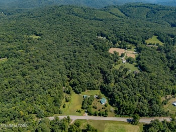 5334 Morgan Co Hwy, Lancing, TN 37770
