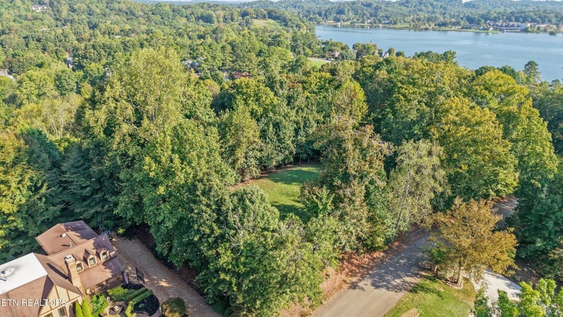 5336 Hickory Hollow Rd, Knoxville, TN 37919