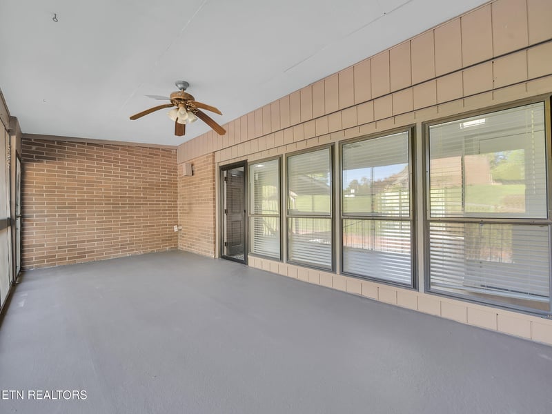 534 Berlin Dr, Knoxville, TN 37923