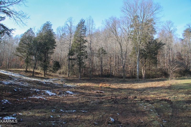535 Gamble Dr, Heiskell, TN 37754