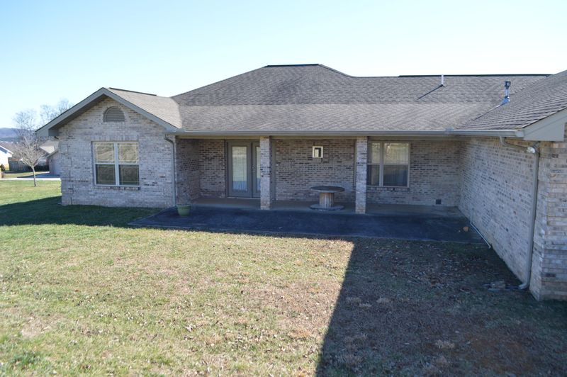 535 Hills Gate Cir, Seymour, TN 37865