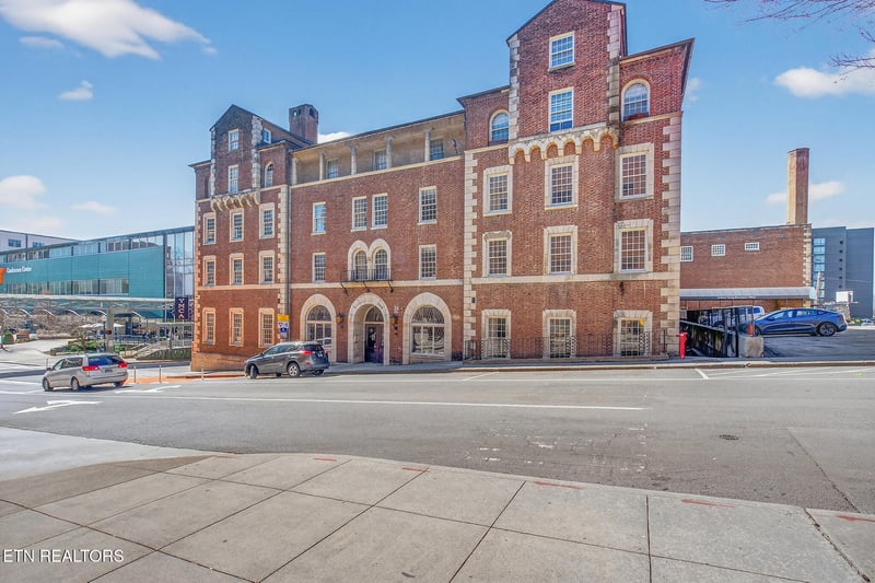 535 Locust St #303, Knoxville, TN 37902