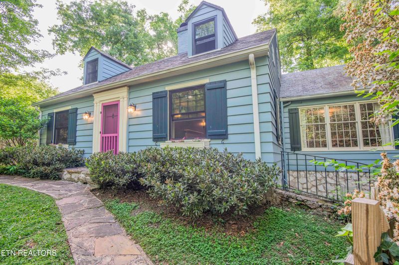 535 SW Chippewa Cir, Knoxville, TN 37919