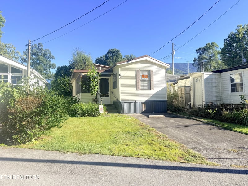 5355 East Pkwy #61, Cosby, TN 37722