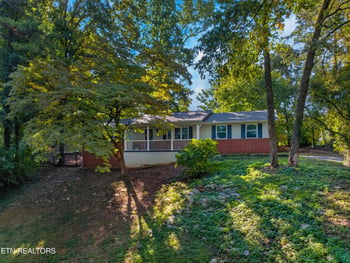 536 Chisholm Tr, Knoxville, TN 37919