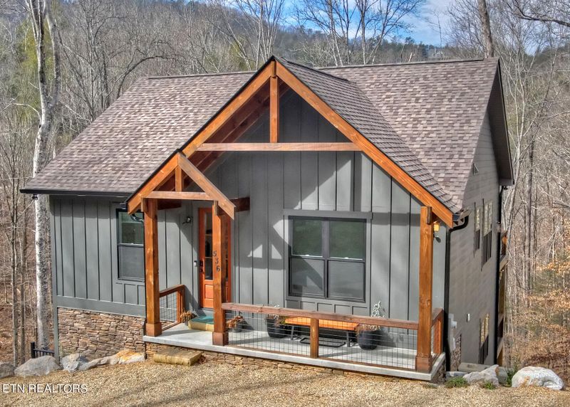 536 Laurel Rd, Townsend, TN 37882