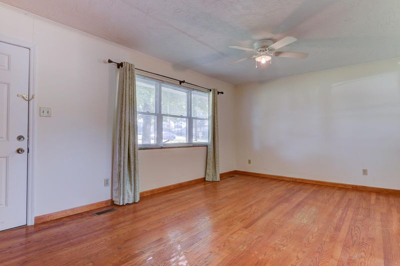 536 Spruce St, Morristown, TN 37813