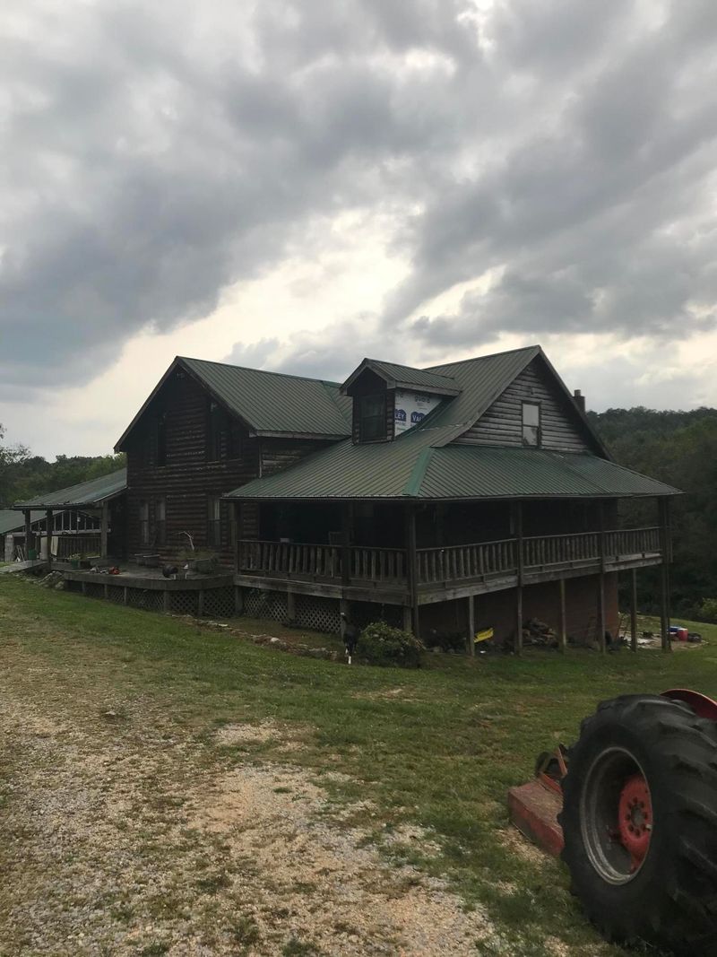 5361 Lynn Rd, Philadelphia, TN 37846