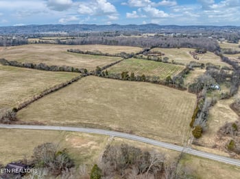 5365 Sevierville Rd #61 Acres, Maryville, TN 37804