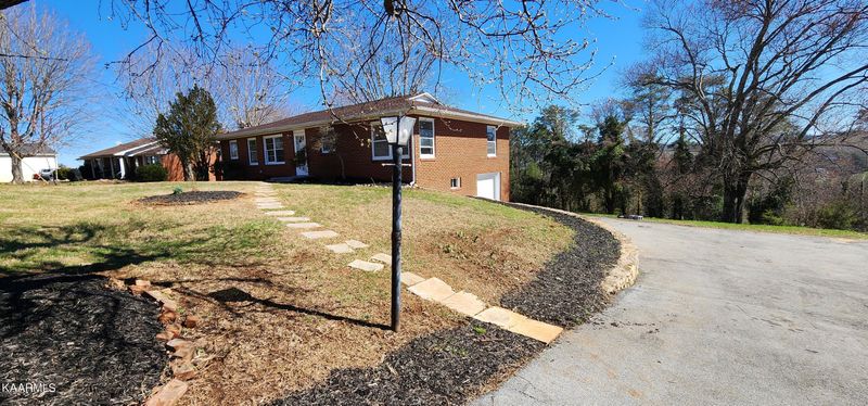 537 Robinson Dr, Loudon, TN 37774
